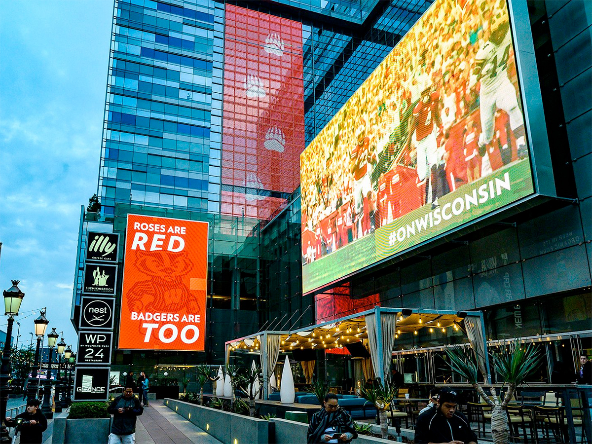 Environmental digital advertising at the 2019 Rose Bowl celebration